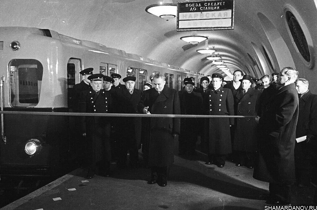 станция "чернышевская" санкт-петербургского метро. станция обводный канал санкт-петербург. международная (станция метро, санкт-петербург). метро спб кировский завод 2020. метро петроградская 1963.