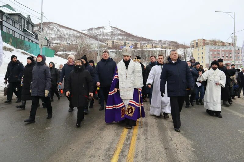 копты на рождество. студент и крестный ход. ходят ли на рождество крестный ход. крестный ход севастополь. рождество христово крестный ход.