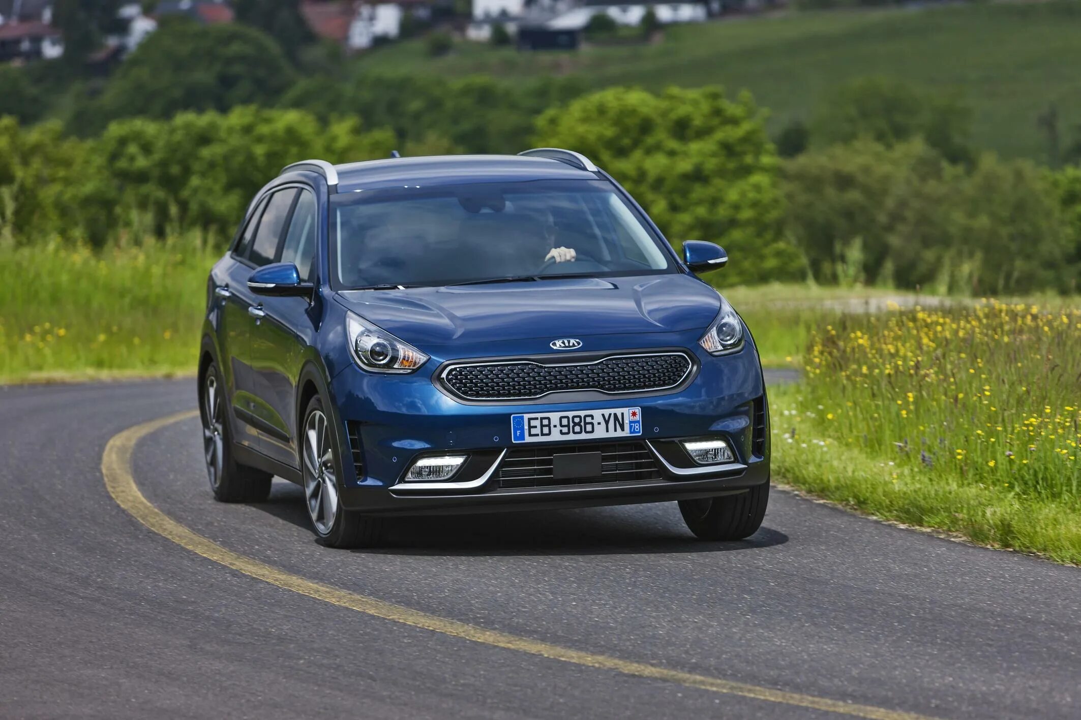 Kia Niro 2016. Kia Niro Hybrid. Kia Niro 2017. Киа Ниро гибрид. Кия гибрид