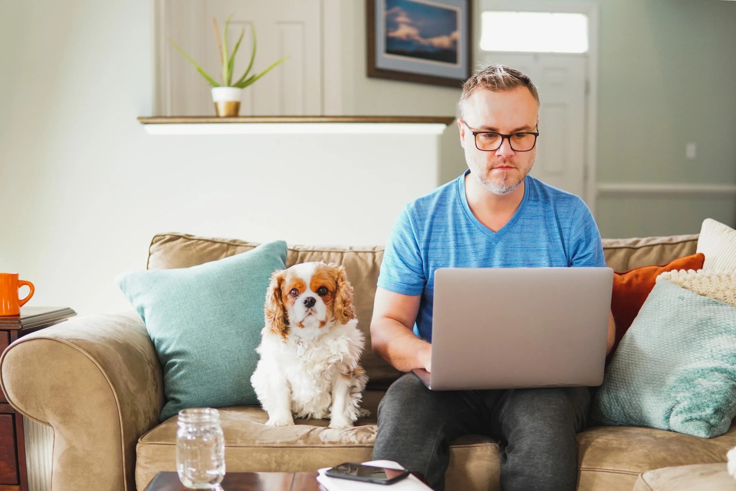 Working from home be like. Домашние люди. working from home.