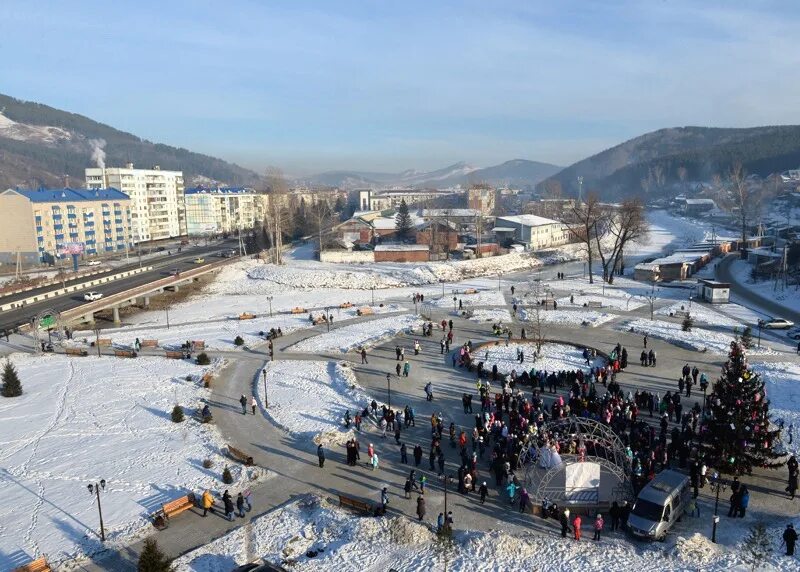 Сколько сейчас в горно алтайске. Горно-Алтайск 2000. Горно Алтайск 1999. Горно Алтайск 2000 год. Горно Алтайск улица Алтайская.