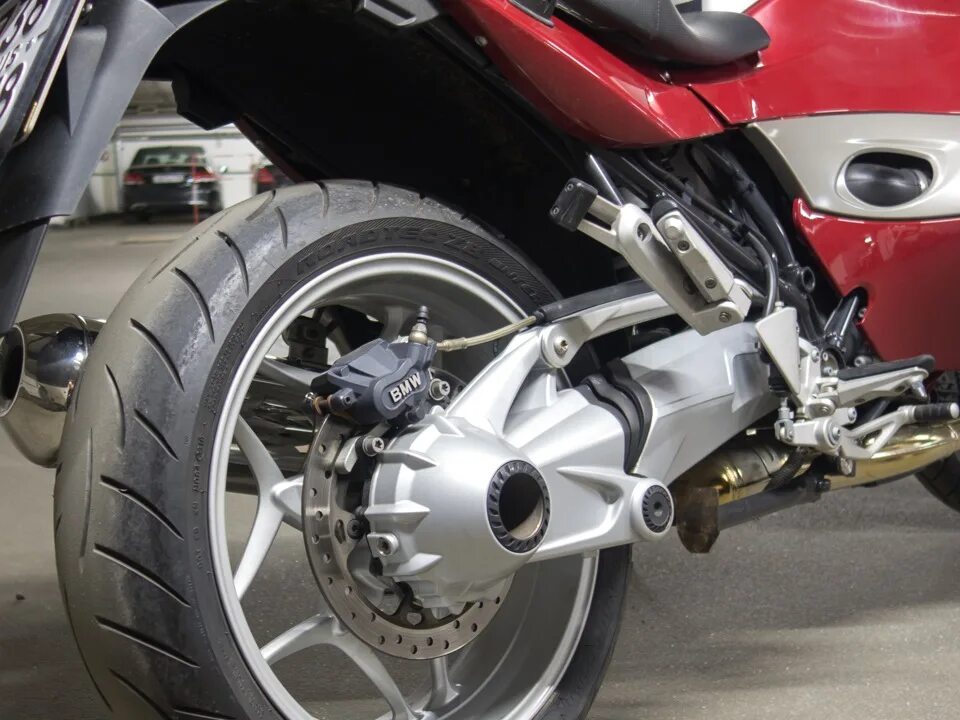 Мотоциклы с карданным приводом хонда. Vfr honda на кардане. Кавасаки 1400 дорожный. Кавасаки спорт турист. Кардан на мотоцикле.
