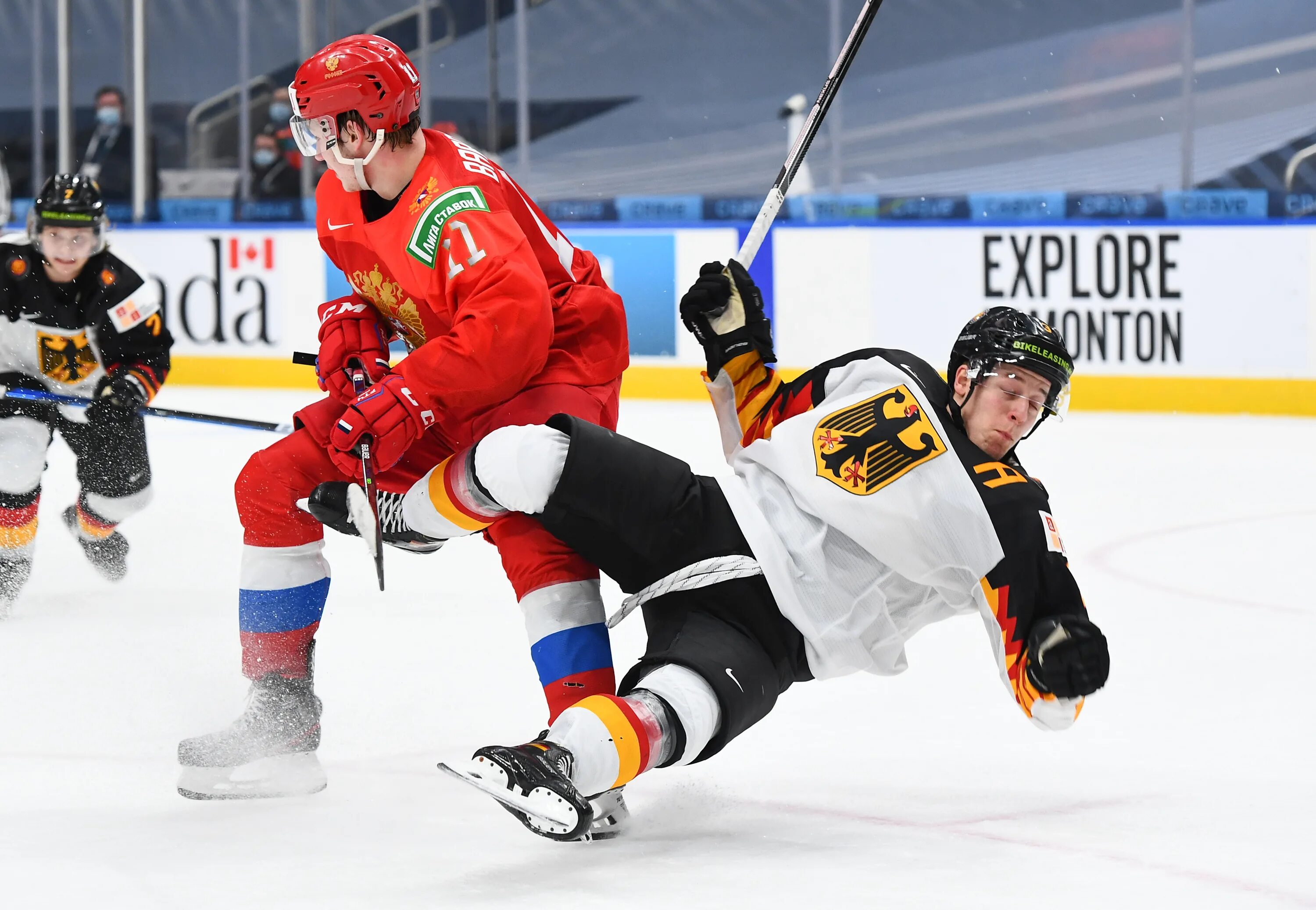 Россия германия 8 2. Россия Германия хоккей. Хоккей в Германии. Россия и Германия. Россия Германия 2018.