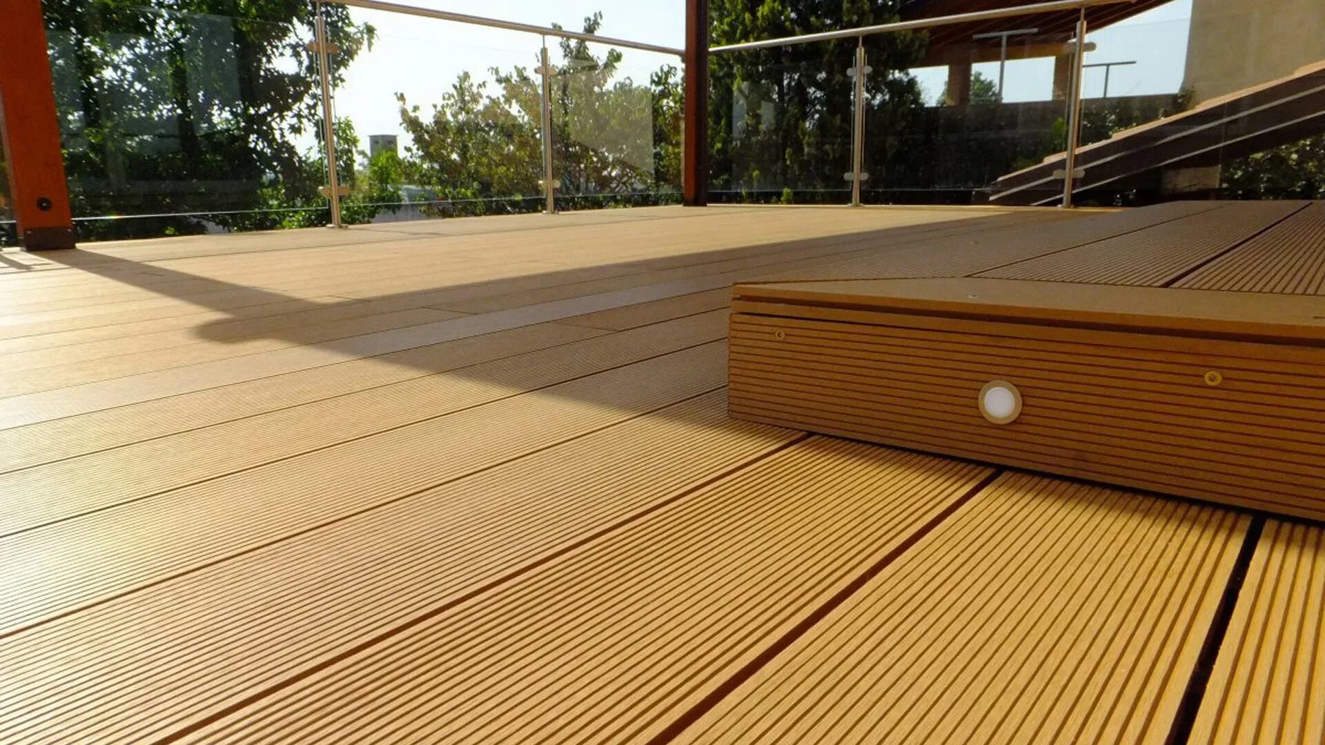 Планкен дпк. Террасная доска hilst deck. Как выбрать террасную доску. Wpc-deck террасная доска. Wpc decking solid boards.