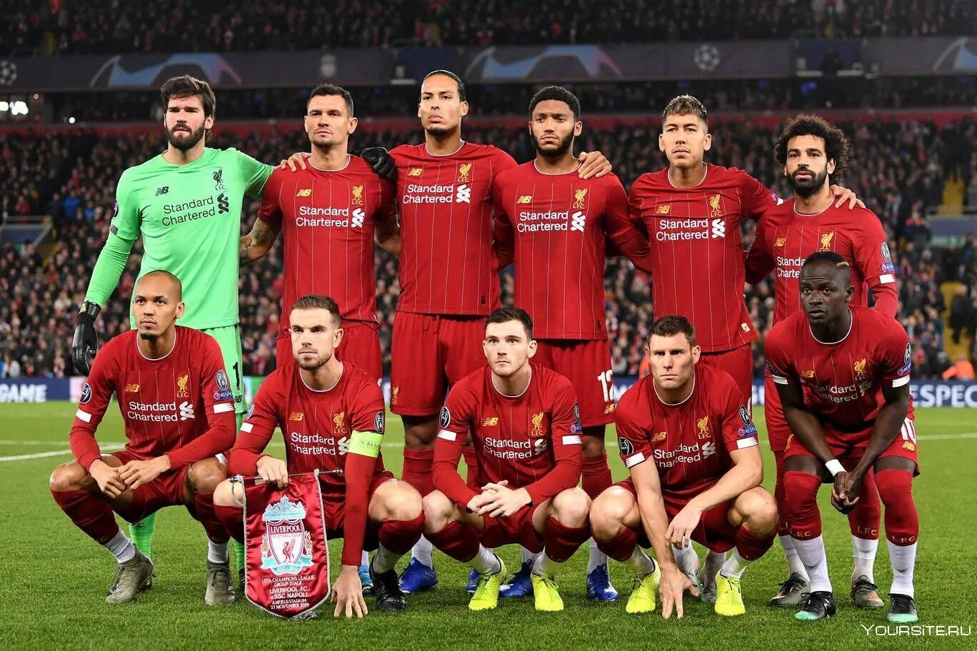 Финал лиги чемпионов уефа 2012 бавария. Liverpool команда футбольная. Бавария футбольный клуб состав 2022. Самые известные футбольные команды. Бавария команда.
