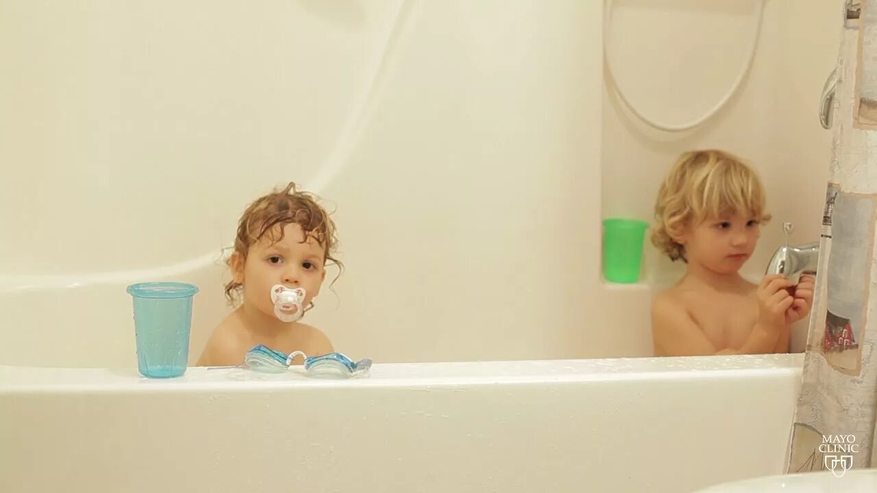 Child bath. Kids Bath time мальчик. Bath для детей. Bathing brothers Bath time. Baby Bath time little brother.