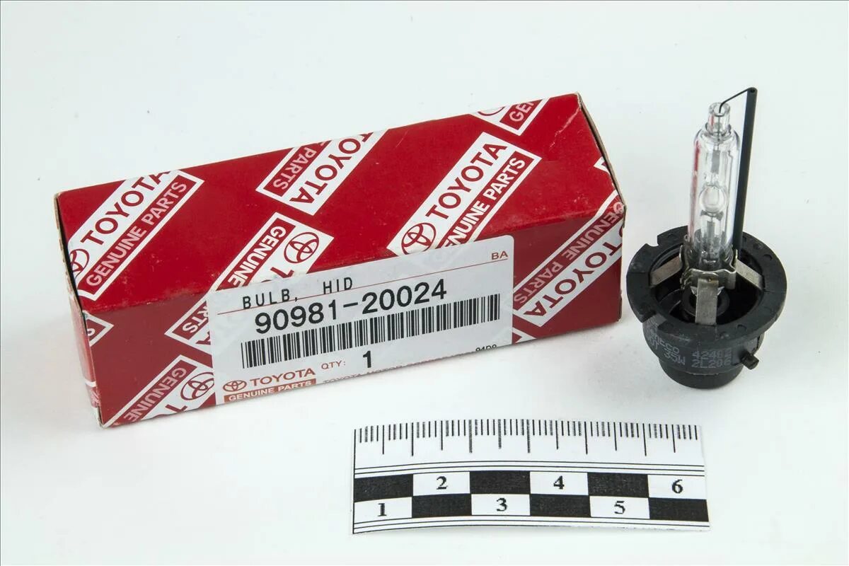 Лампочки в фары рав 4 2013. Лампы ближнего света ксенон тойота авенсис 2007. Ксеноновые лампы рав 4. Цоколь лампы птф toyota voxy 2003. Ксеноновые лампы рав 4.