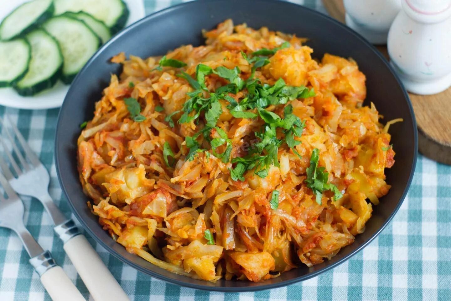 Рецепт картошки с капустой на сковороде