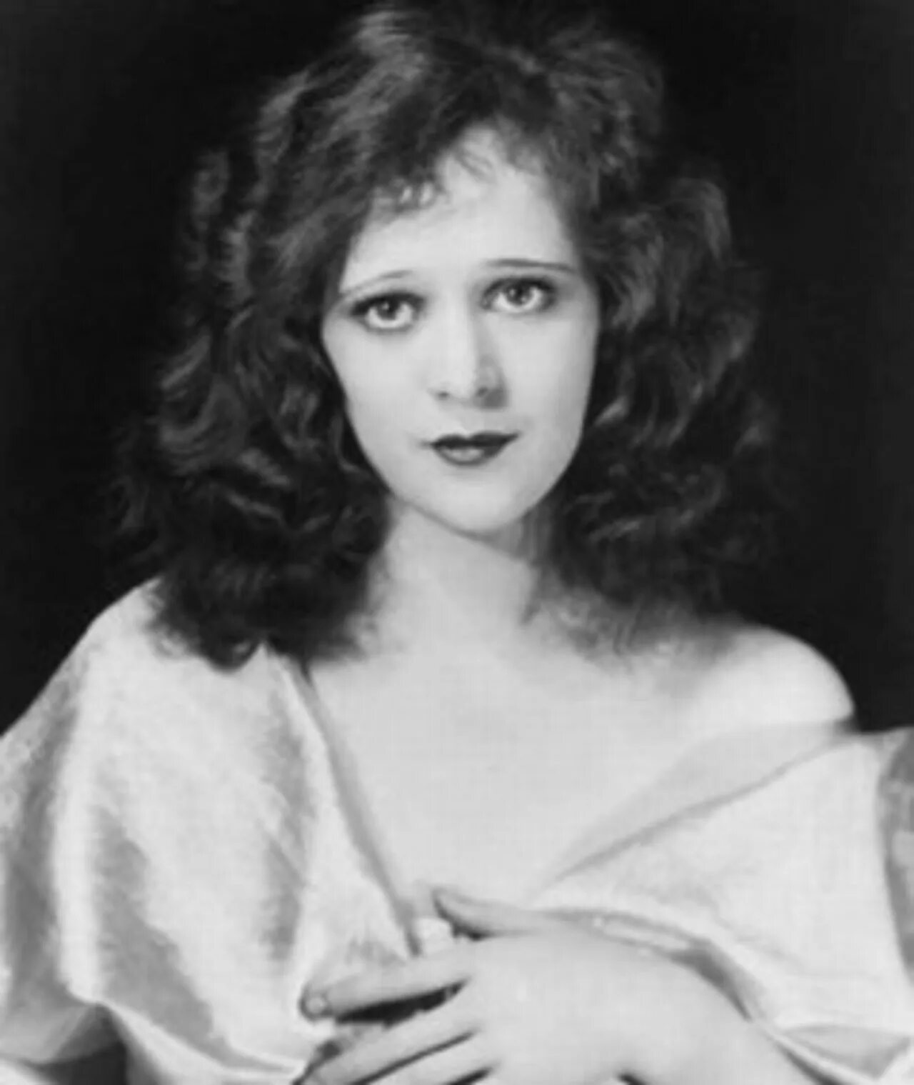 Де ла мотт фуке. Графиня де ла мотт. Джон мотт. Ундина ла мотт фуке. Де ла мотт фуке.