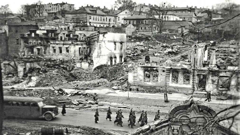 14 октября 1941 года. Брянск в 1941 году. Город Брянск в 1941 году. Брянск в годы войны. Набережная Брянск в годы войны.