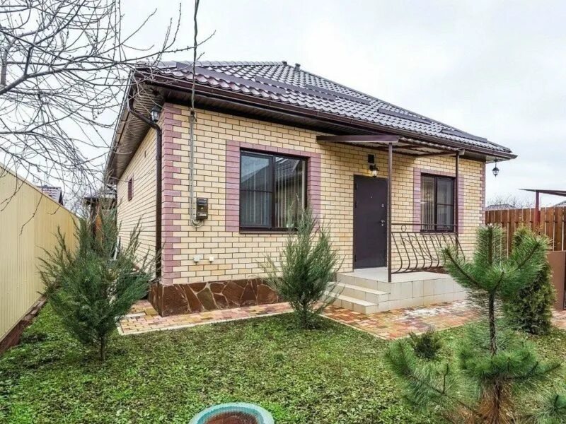 Краснодарский дом. Дом на 3 сотках. Дом 100 кв м на 4 сотках. Одноэтажный дом на 3 сотках. Прикубанский краснодарского края.