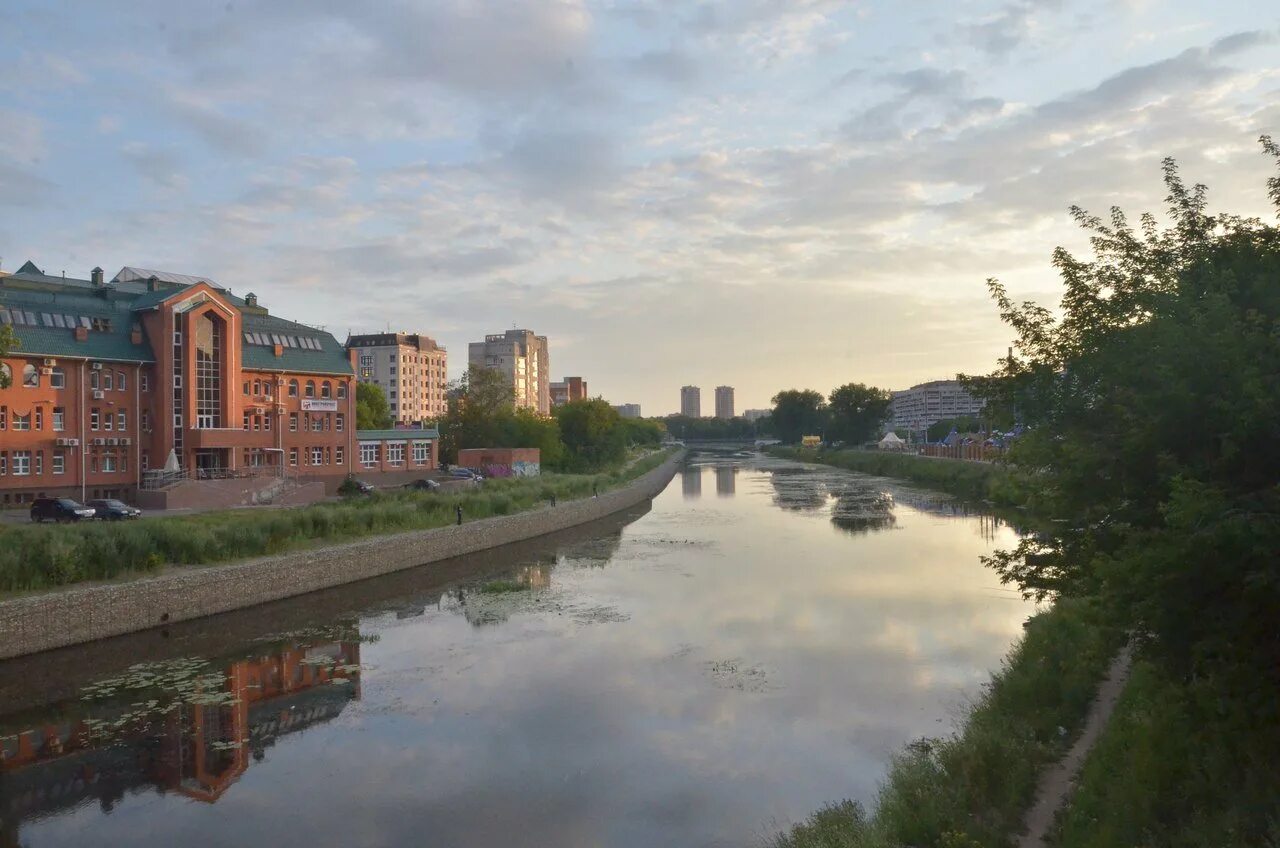 Река Уводь Иваново. Город Иваново река Уводь. Набережная уводи Иваново. Набережная реки Уводь в городе Иваново. Иванов город википедия