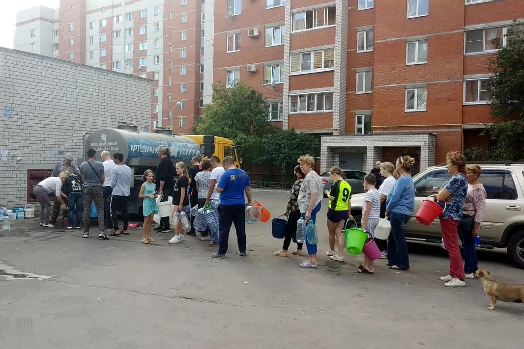 Новости воронежа за последние сутки. Авария на левом берегу Воронеж. Происшествие на улице Урывского. Коммунальная авария в Воронеже. Авария на ул Урывского в Воронеже.