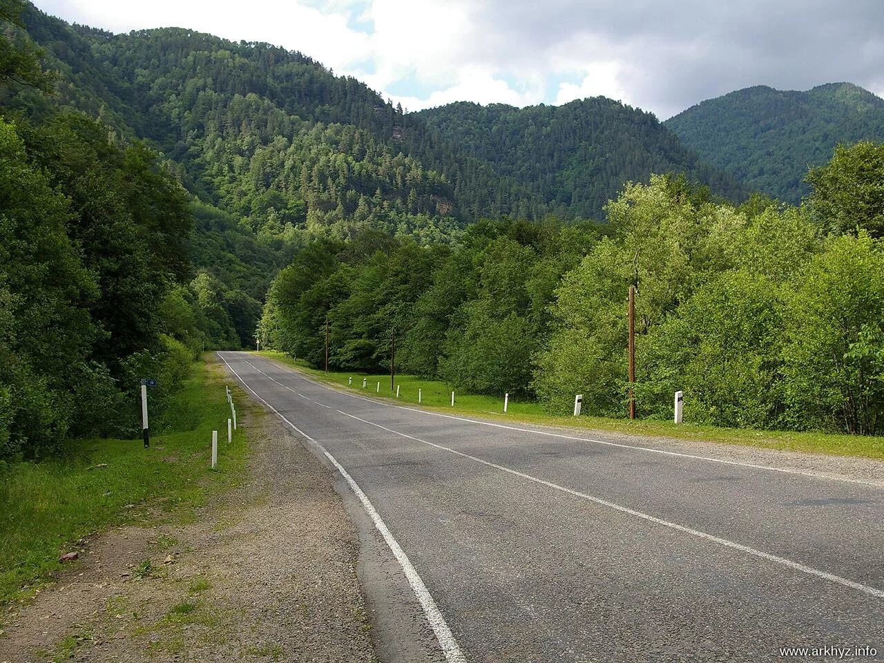 дорога в архыз. архыз горы дорога. дорога в архыз. пятигорск архыз. архыз горы дорога.