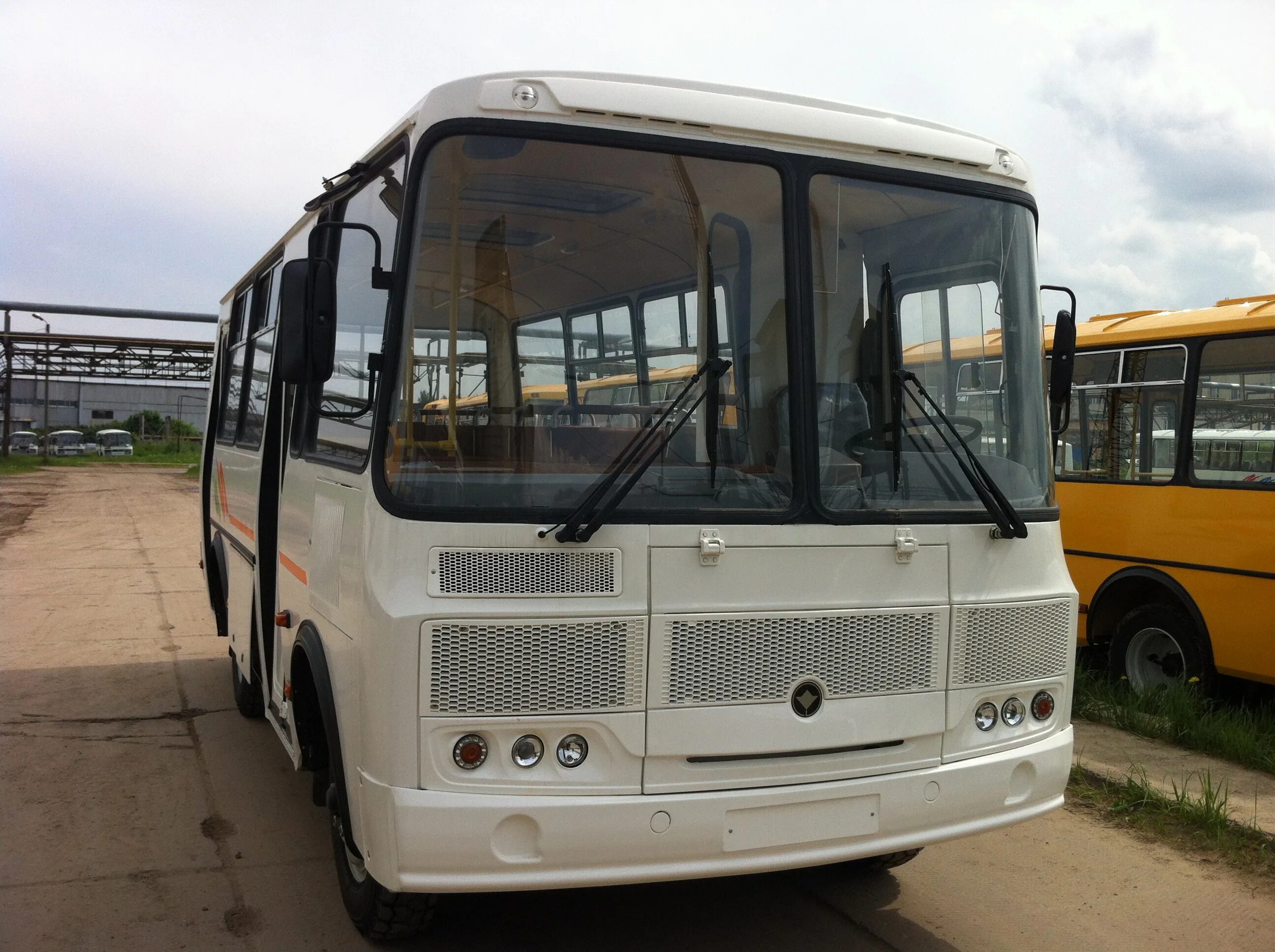 ПАЗ-3205 новый. Автобус ПАЗ 3205 новый. ПАЗ 3205 пассажирский. ПАЗ 32054 спереди.