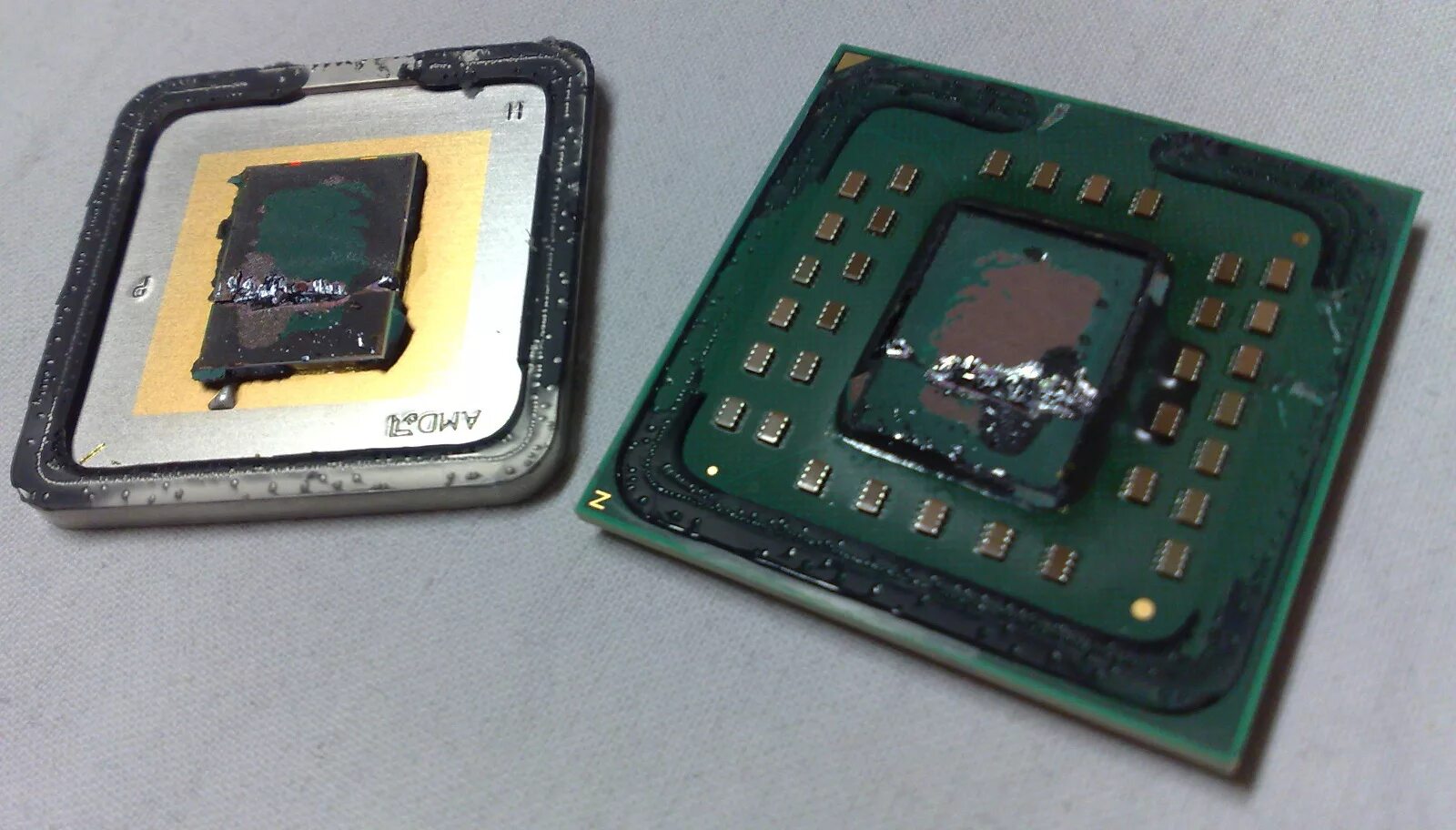 Скопировать процессор. AMD FX 8350 скальпирование. Athlon 64 скальпированный. Скальпирование процессора fm2. Fx8350 скальпированный.