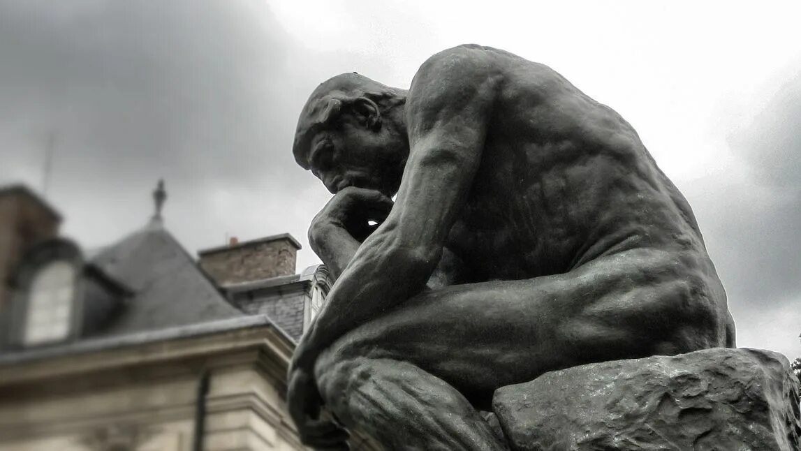 Роден мыслитель. Introspective thinker. Серый мыслитель. Огюст роден мыслитель. Мыслитель родена эффект манделы.