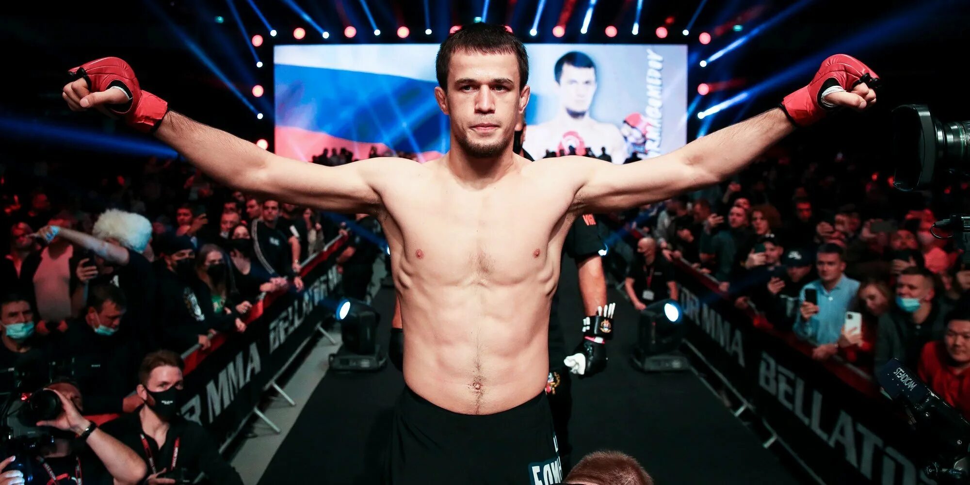 Усман нурмагомедов. Усман нурмагомедов бой. Усман нурмагомедов bellator. Усман нурмагомедов брат хабиба. Усман магомеднабиевич.