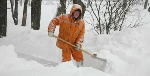 Зимние работы людей