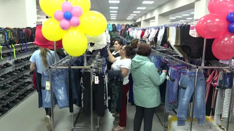 Одежда россошь. Планета одежды торговый центр россошь. планета в россоши в торговом центре.
