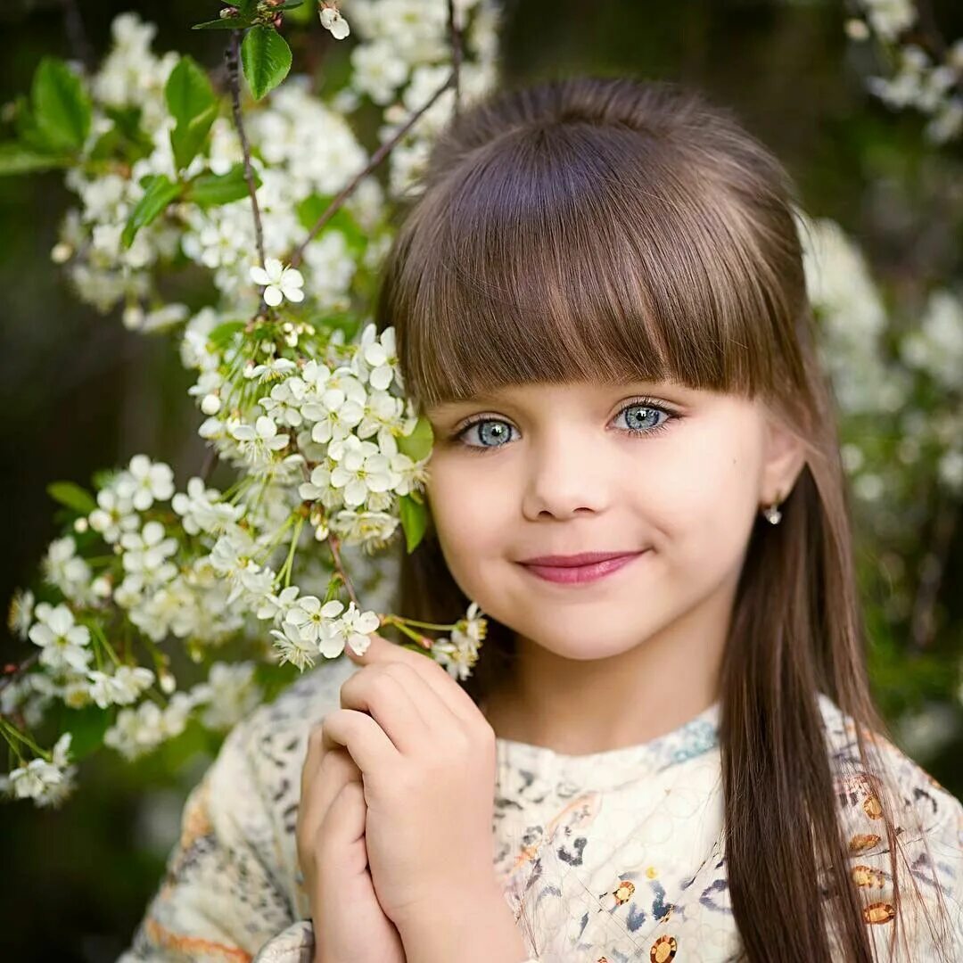 Картинки девочка 7 лет красивые. Настя Князева 2022.