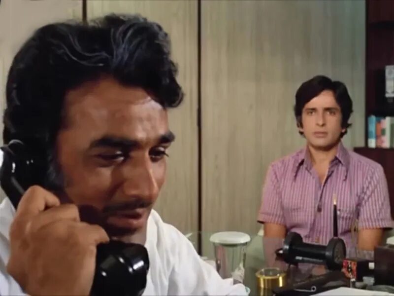 Mithun chakraborty 1988. Викас ананд индийский фильм. Викас ананд. Викас ананд. Владыка судьбы muqaddar ka sikandar  1978.