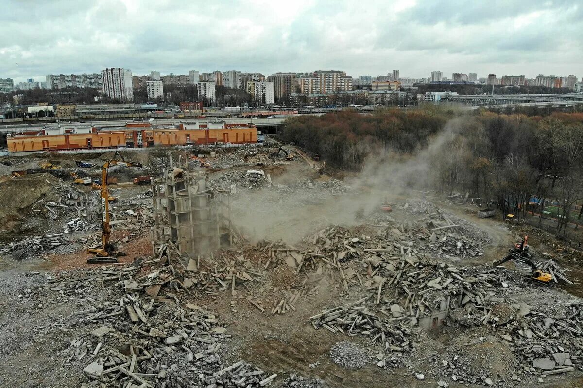 Снос ли. Ховрино больница снесли. ховрино больница снос. в москве снесли ховринскую больницу. ховринская больница снесли.