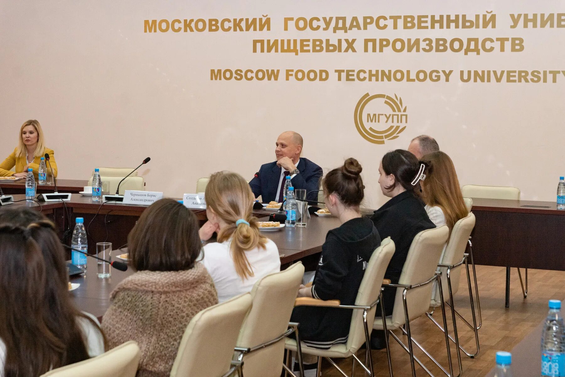 Солдатов ректор росбиотех. Ректор росбиотех. росбиотех университет москва. росбиотех мгупп.