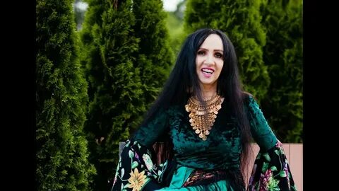 Цыганская певица
