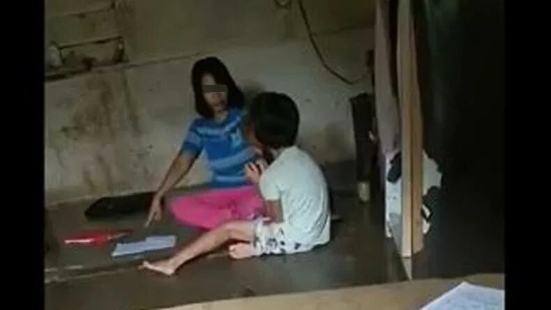 Anak sd vs tante. Д. Anak kecil vs tante bandung hotel bocil. Tante anak bocah. Anak sd vs tante.