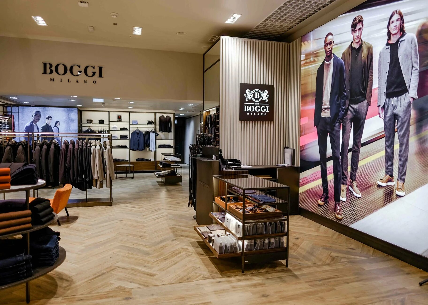 Boggi milano пулково. Boggi milano куртка. Boggi milano галерея. Boggi магазин. Boggi логотип.