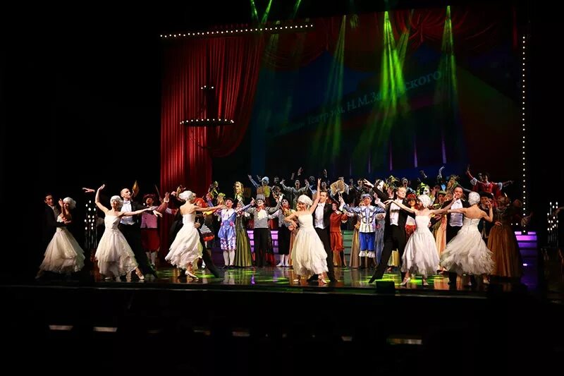 Иркутский областной музыкальный театр. Музыкальный театр иркутск. Тетушка чарли спектакль иркутск загурского. Музыкальный театр иркутск отзывы. Иркутский музыкальный театр официальный сайт.