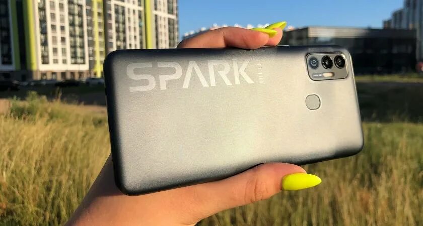 Реклама телефона техно спарк 20 с. Techno Spark 7. Teçno Spark 7. Телефон Techno Spark 7. Techno Spark 7c.