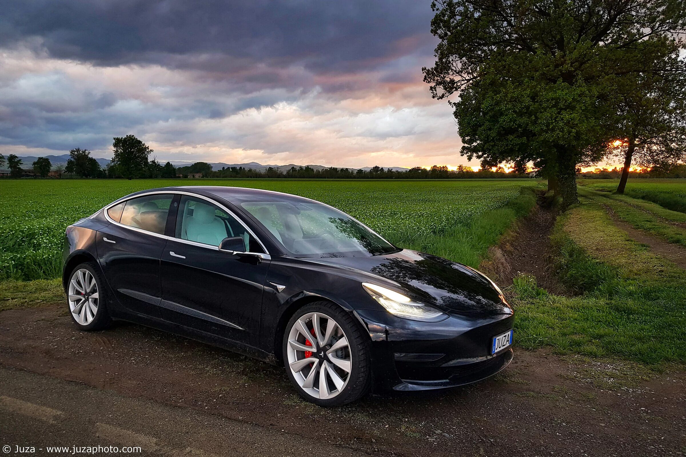 Tesla performance. Tesla model 3. Тесла модель 3 Performance. Тесла модел 3 перфоманс. Tesla model 3 Black.