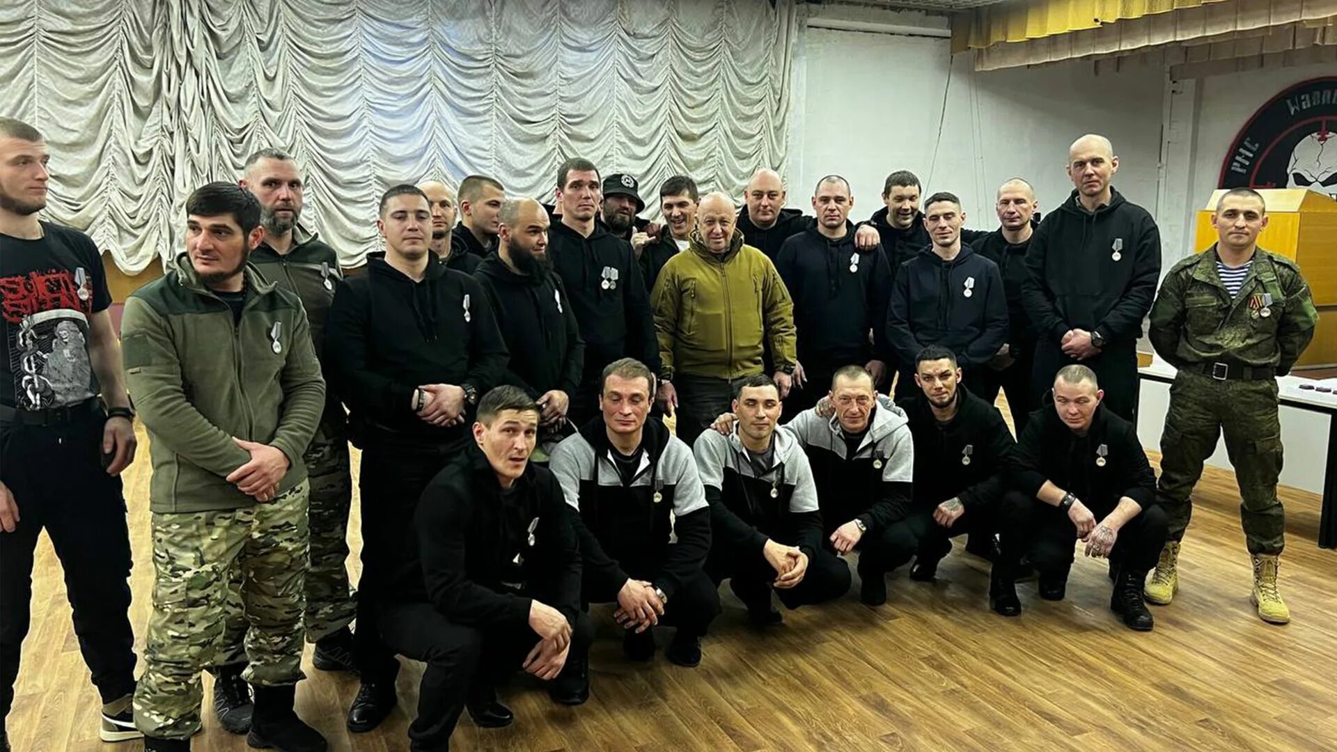 Чвк вагнер военнопленные. Пригожинчева кавагнер. Евгений викторович пригожин чвк. Заключенные чвквагнер. Вагнер заключенные.