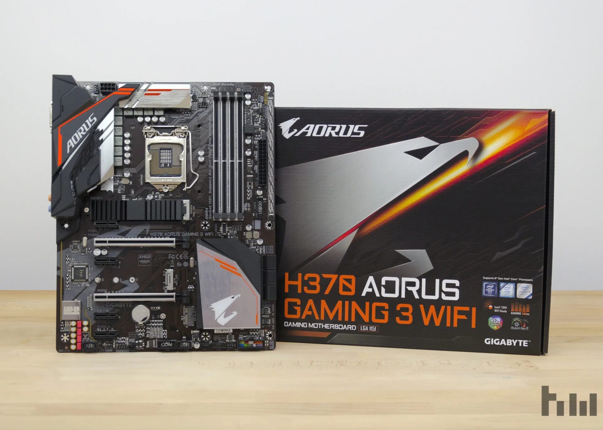 Gigabyte aorus gaming 3. Gigabyte b360 AORUS Gaming 3 WIFI. Gigabyte h370. Gigabyte b360 Aurus Pro. Gigabyte z370 AORUS Gaming 3 перемычки.