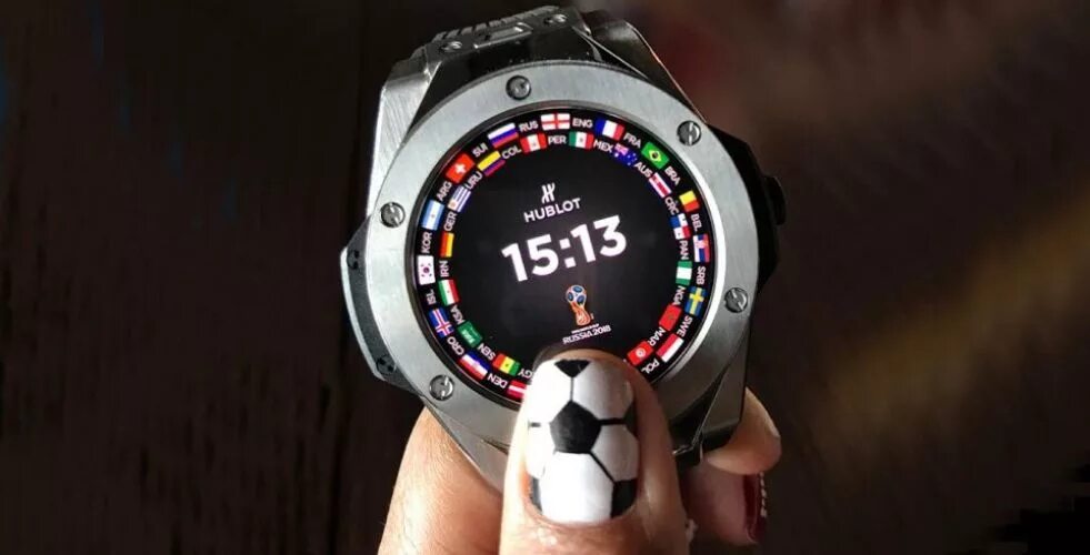 Hublot SMARTWATCH. Смарт часы Хаблот. Hublot Euro 2020. Hublot часы смарт часы big Bang e.