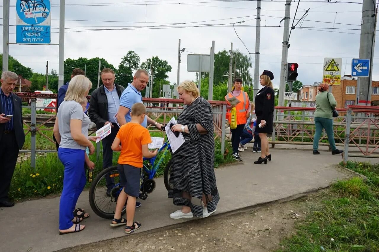 Павловск 1 мая. Мобилизованные Павловский Посад. Павловский Посад ГИБДД рейд. Павловский Посад происшествия на железной дороге. Павловск Воронеж обл рейды экологов по городу.