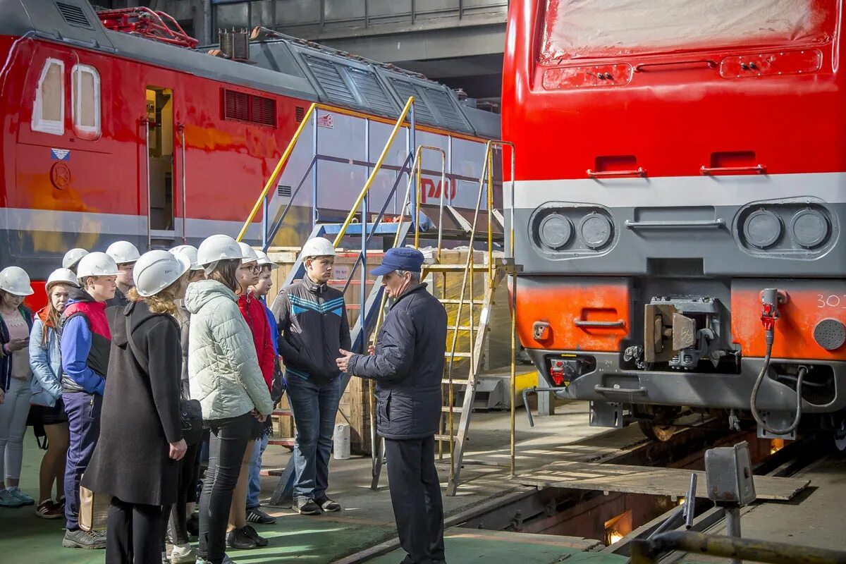 Акционерное общество "желдорреммаш". Ао желдорреммаш минин. Новосибирский электровозоремонтный завод. Завод атрз астрахань. Маврин александр николаевич желдорреммаш.