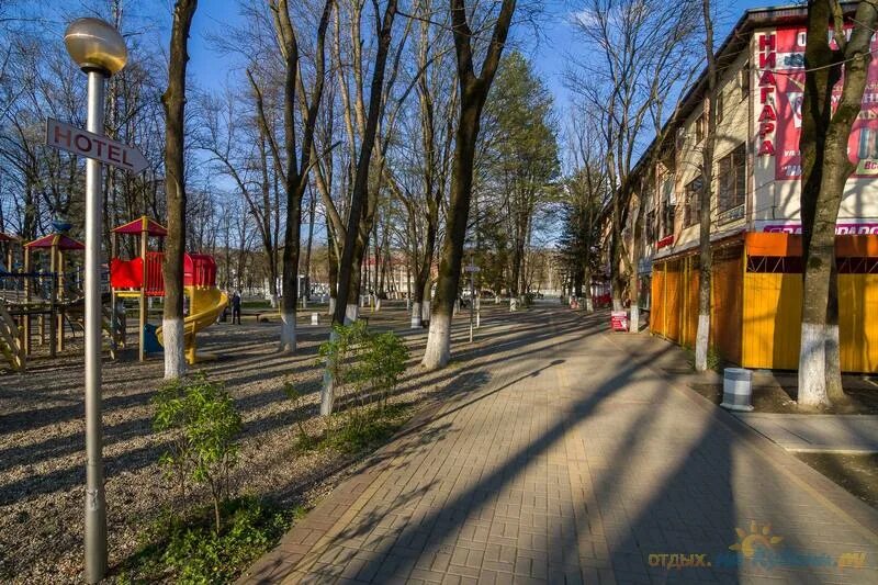 Апшеронск ул ленина. Город Апшеронск Краснодарский край улица Ленина. Апшеронск улица Ленина. Гостиница Ниагара Апшеронск. Апшеронск Ленина 1.