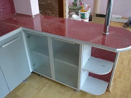 Угловой стол кухонного гарнитура