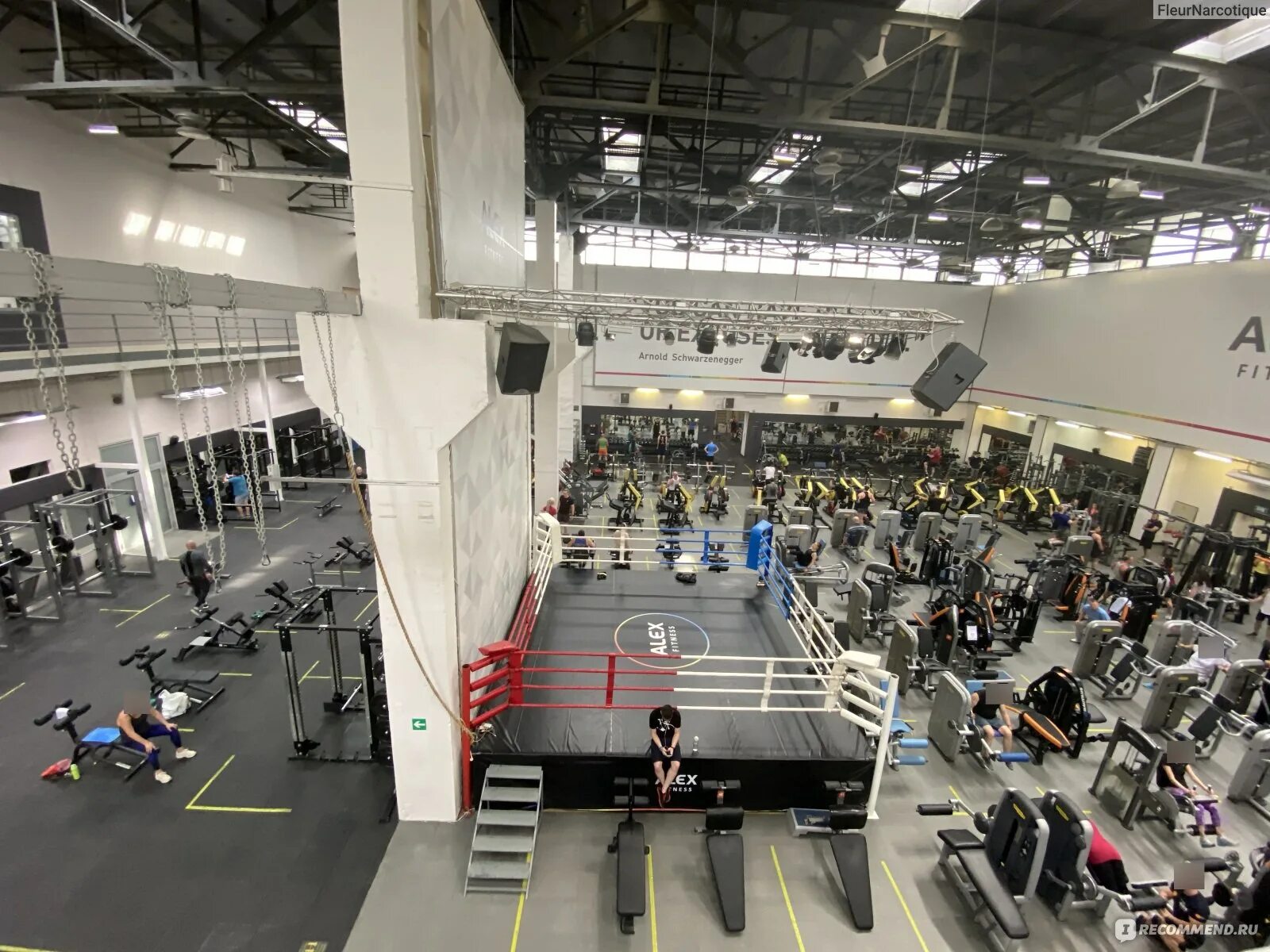 Фитнес алекс фитнес москва. Метро коломенская алекс фитнес. Спортлэнд шадринск. Бассейн алекс фитнес коломенское. Alex fitness коломенское.