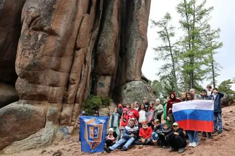 Открыли столбы
