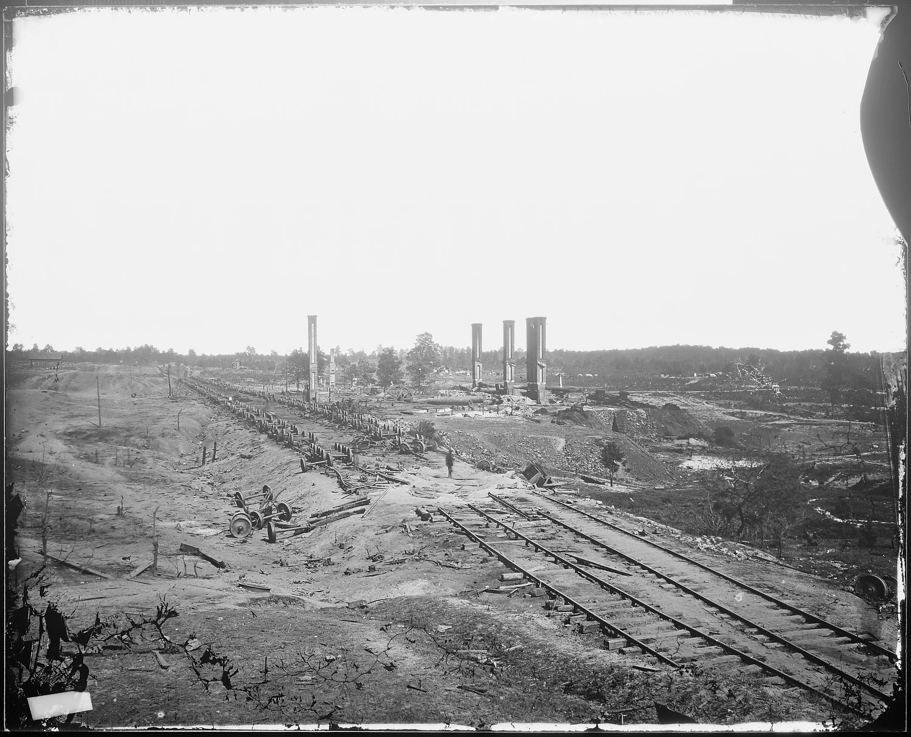 Последствия после гражданской войны. Атланта 1864. Атланта Джорджия в 19 веке. Разрушенные железные дороги СССР В годы ВОВ.