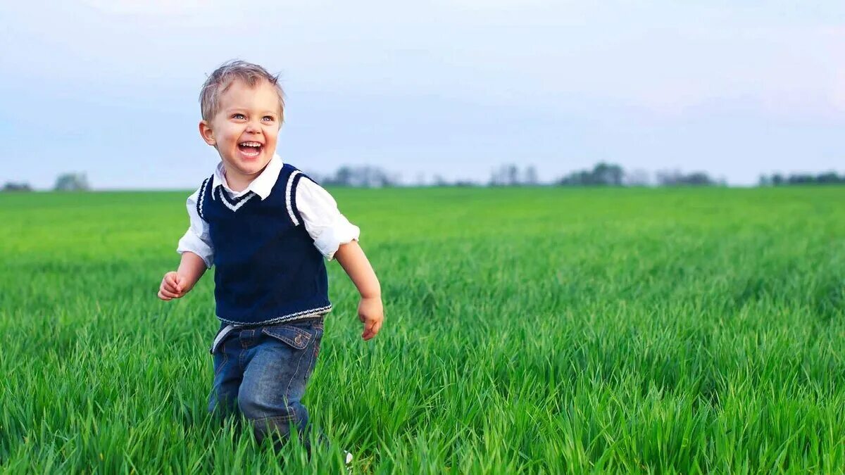 2 летний малыш. 3 Года мальчику. Ребенок 4 года. Ребенок 3 года фото. 4 Летний ребенок.