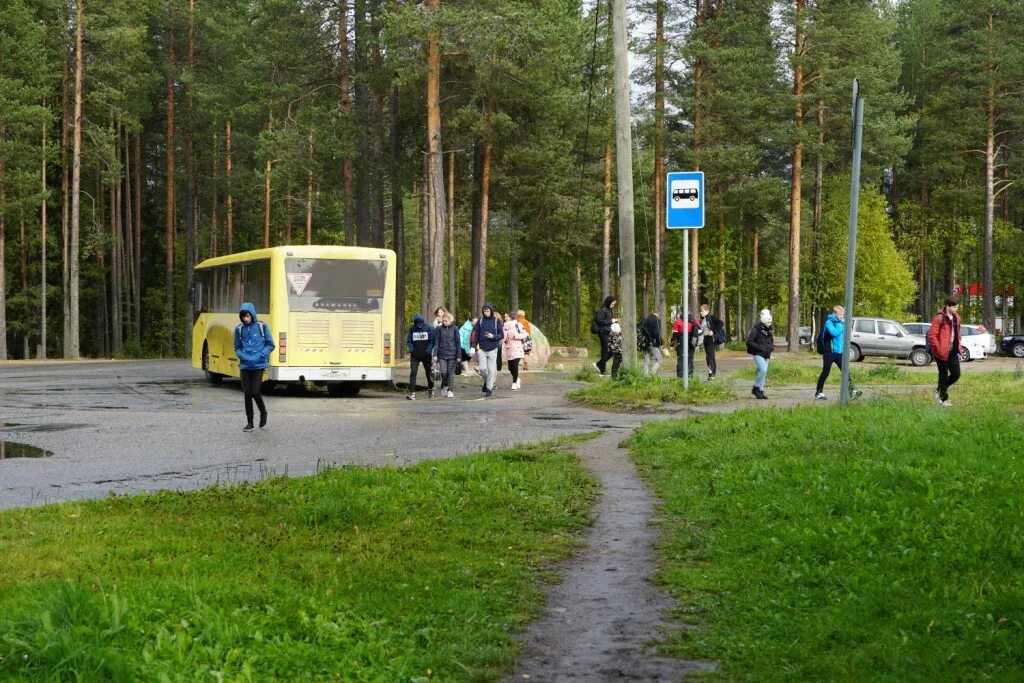 Далеко ост. Контокки Костомукша. Костомукша озеро Контокки. Поселок Контокки Карелия. АЗС Контокки Костомукша.