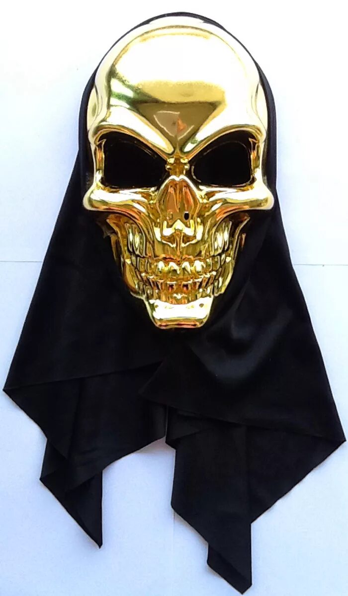 Watch dogs legion маски. хиггс death stranding в маске. золотая маска череп. золотая маска череп. скульптура золотой череп.