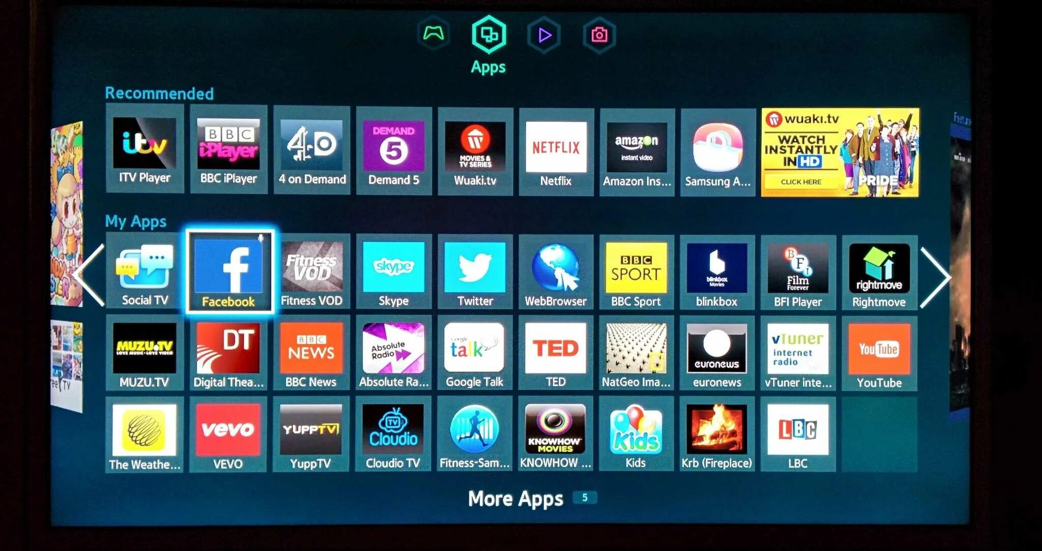 Лучшие тв приложения для телевизора. Samsung apps для Smart TV. Samsung apps для телевизора Smart TV. Samsung app на смарт ТВ. IPTV Samsung Smart TV app.