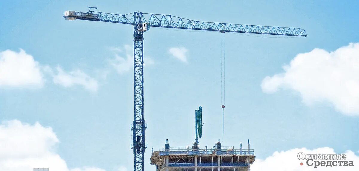 Кп-300 кран технические характеристики. При какой скорости ветра запрещается работа крана. Кран башенный либхер заземления. Срок эксплуатации башенного крана. Схема крана с поворотной башней.