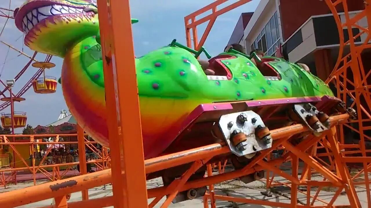 Сочи парк горка змей горыныч. Видео парк дракон. Парк три дракона в махачкале. Видео парк дракон. Аттракционы махачкала дракон.